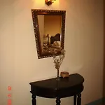 Casa De Guela 3*